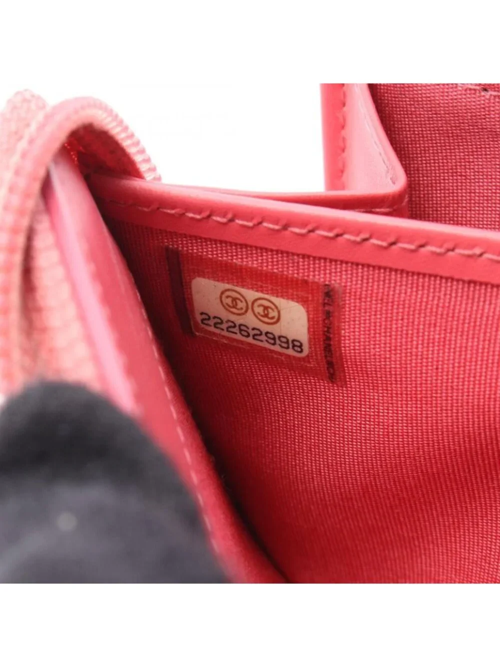 Chanel Round Wallet CC Logo Pink Caviar Leather CC